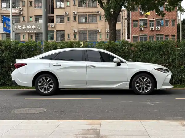 Toyota Avalon 2022