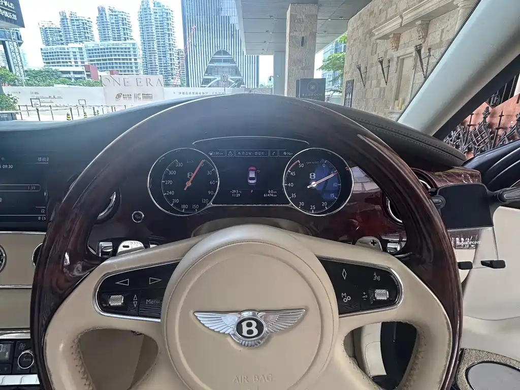 Bentley Mulsanne 2012 — фото 9