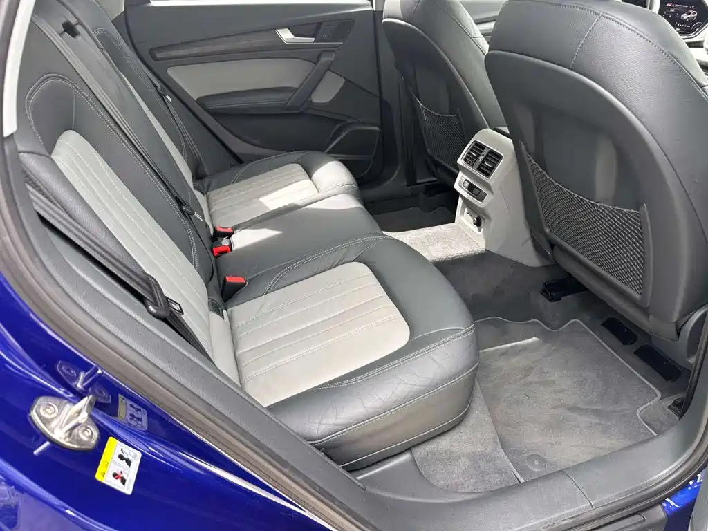 Audi Q5L 2019 — фото 21