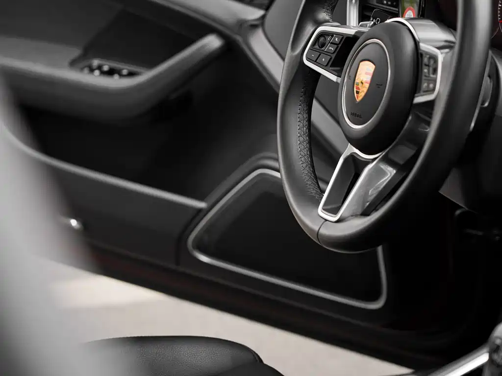 Porsche Panamera 2018 — фото 11