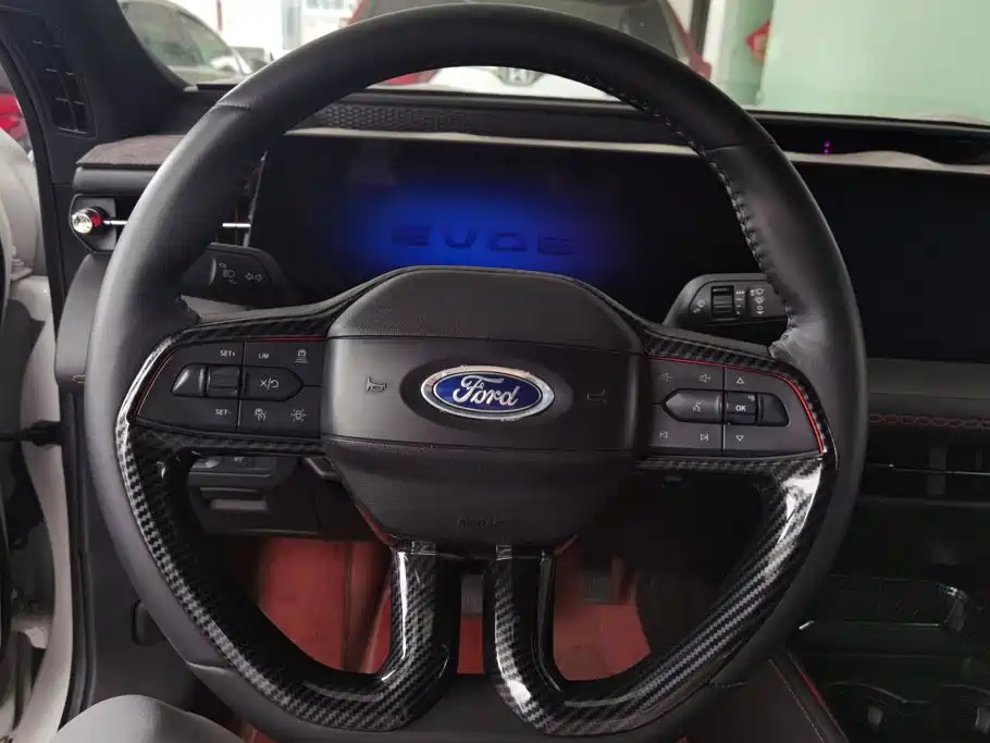 Ford EVOS 2023 — фото 15