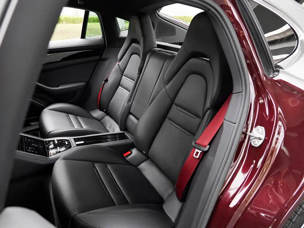 Porsche Panamera 2018 — фото 10