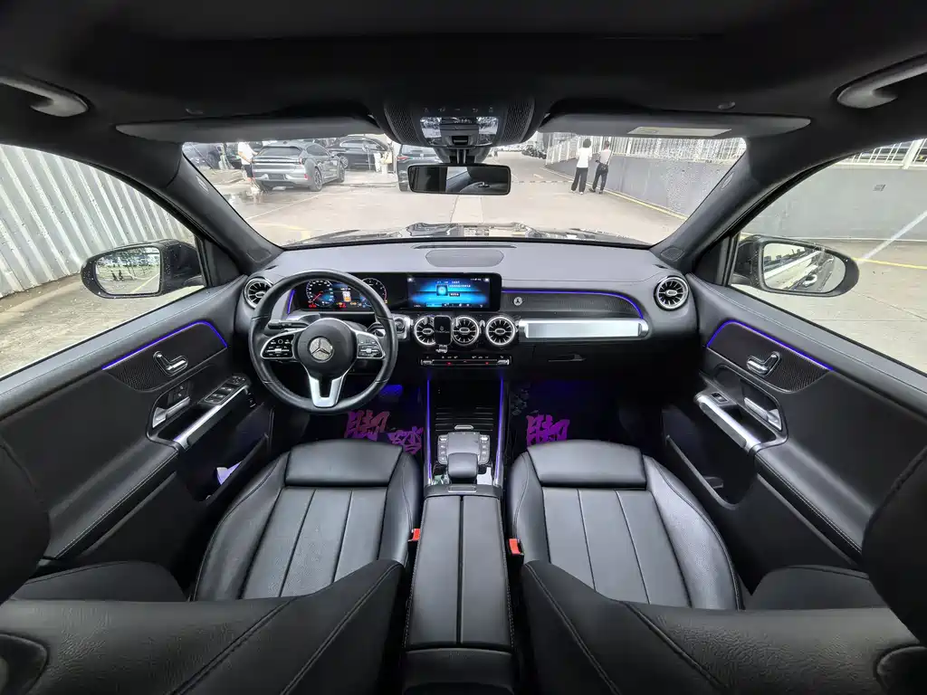 Mercedes-Benz GLB 2021