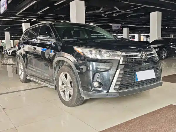 Toyota Highlander 2021