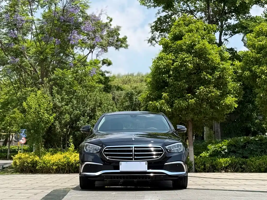 Mercedes-Benz E-Class 2022 — фото 2