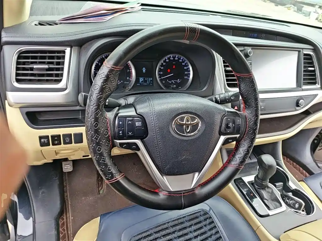 Toyota Highlander 2019 — фото 11