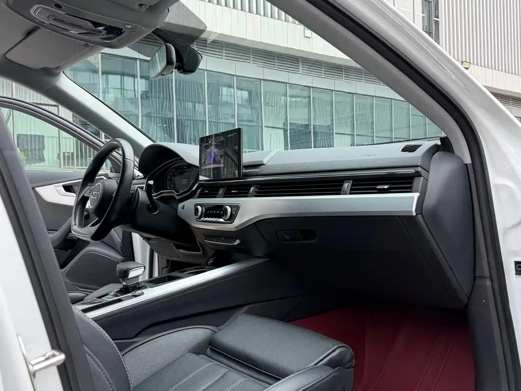 Audi A4L 2023