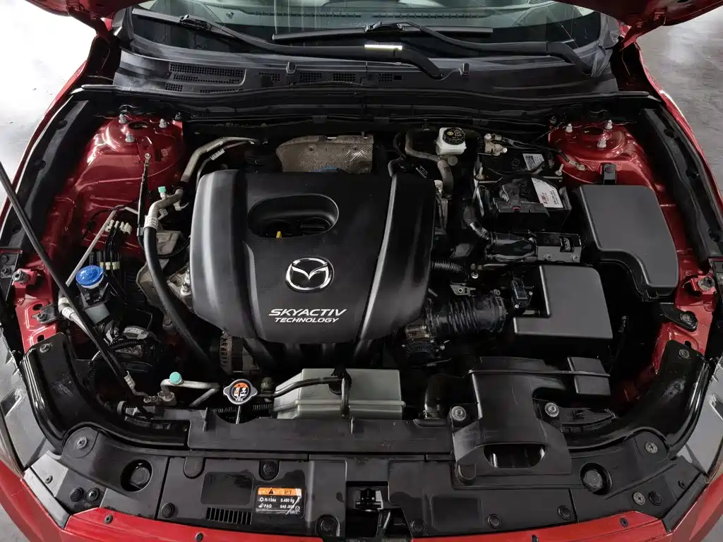 Mazda 3 Axela 2016