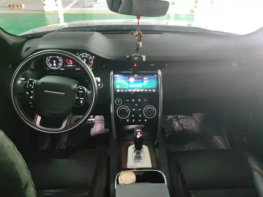 Land Rover Discovery Sport 2021 — фото 12