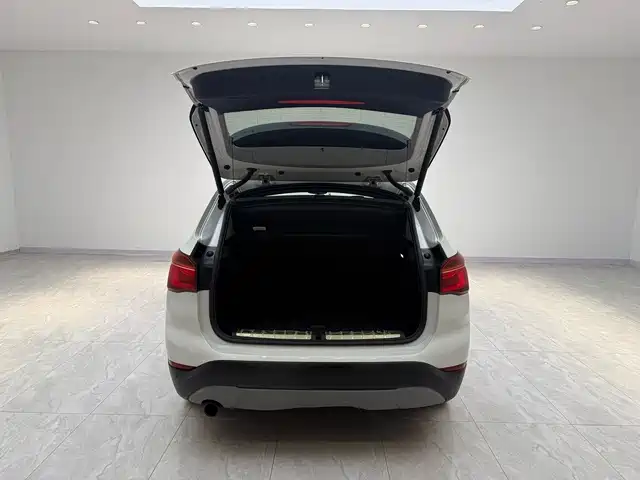BMW X1 2017 — фото 13