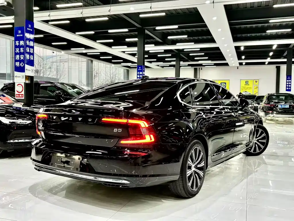 Volvo S90 2021 — фото 9