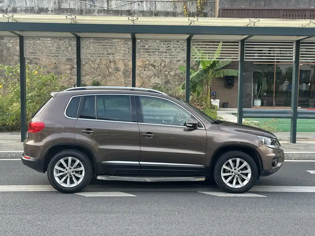 Volkswagen Tiguan 2013 — фото 8