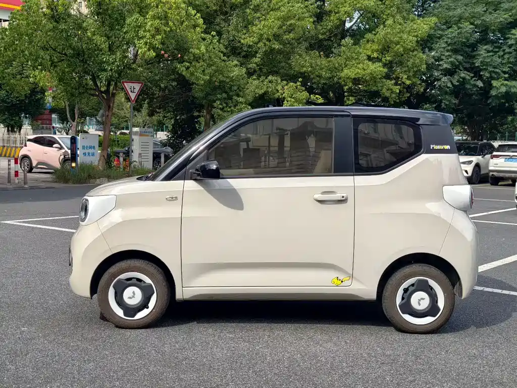 Wuling Hongguang MINIEV 2025
