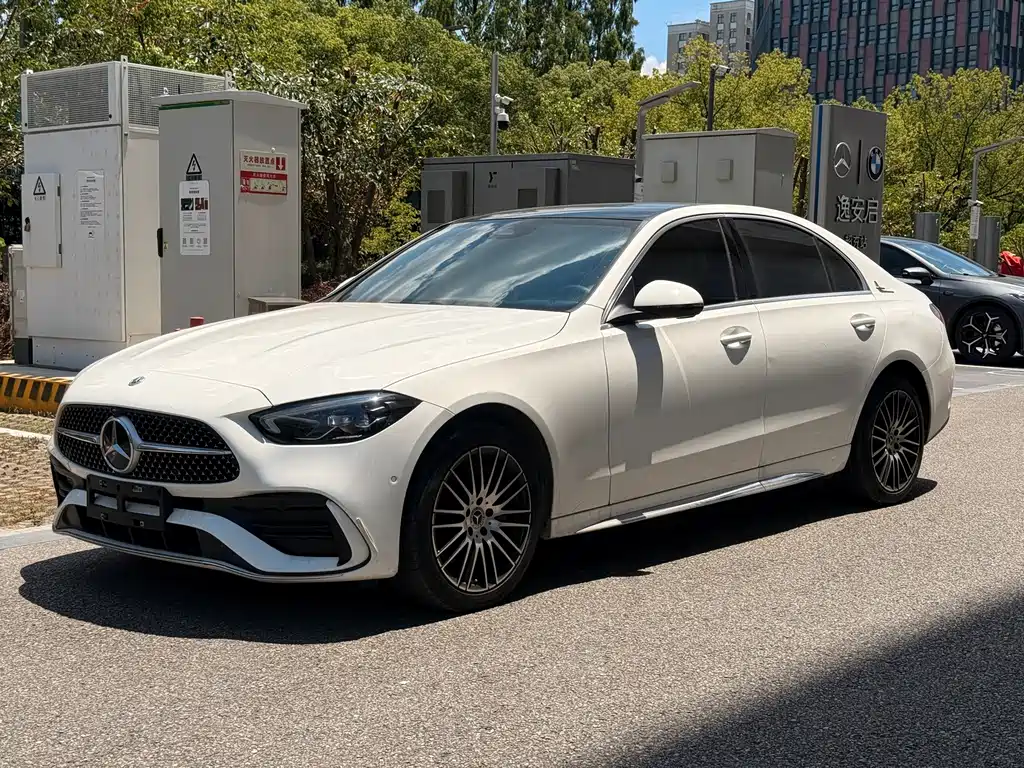 Mercedes-Benz C-Class 2023
