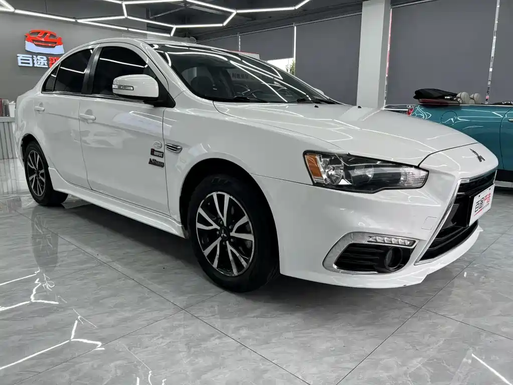 Mitsubishi Lancer EX 2017 — фото 3
