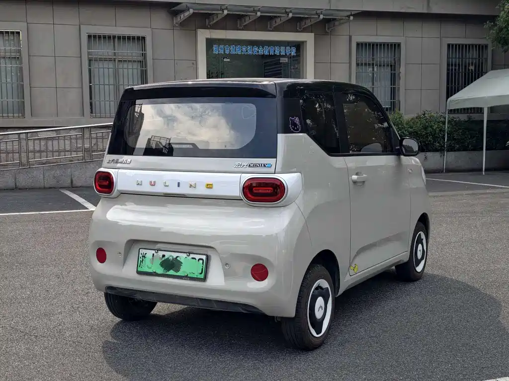 Wuling Hongguang MINIEV 2025