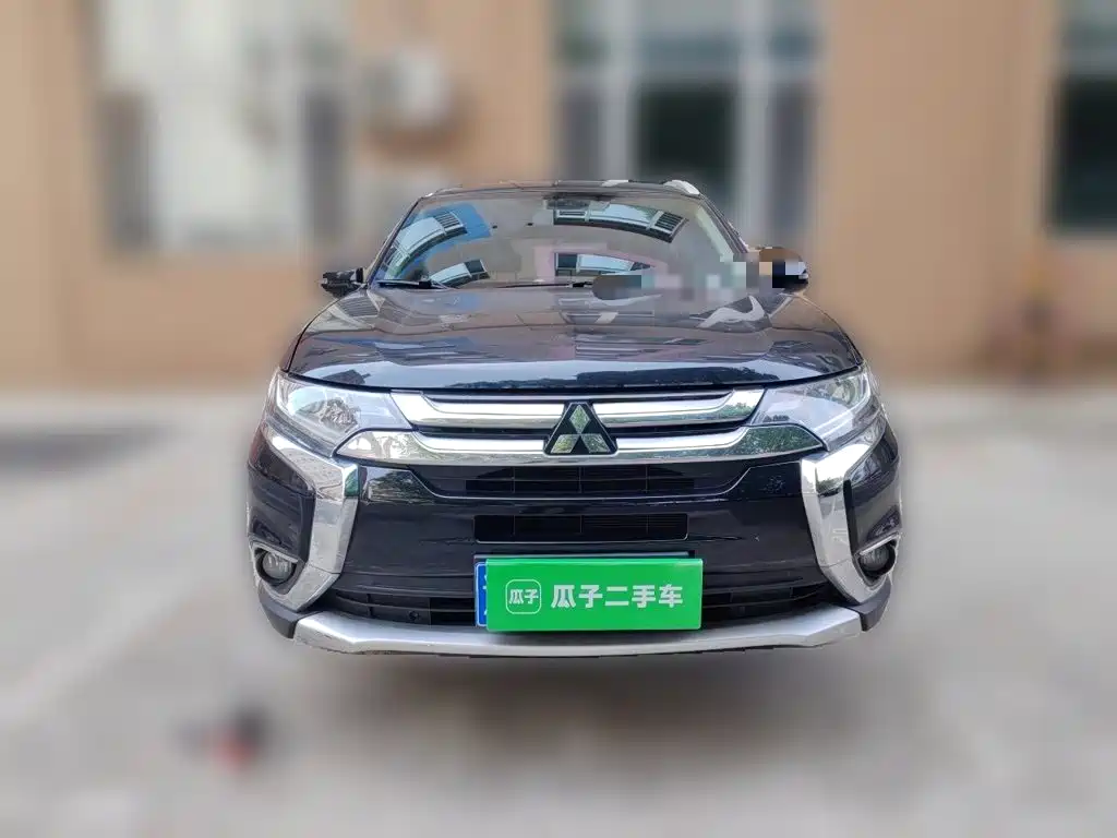Mitsubishi Outlander 2018