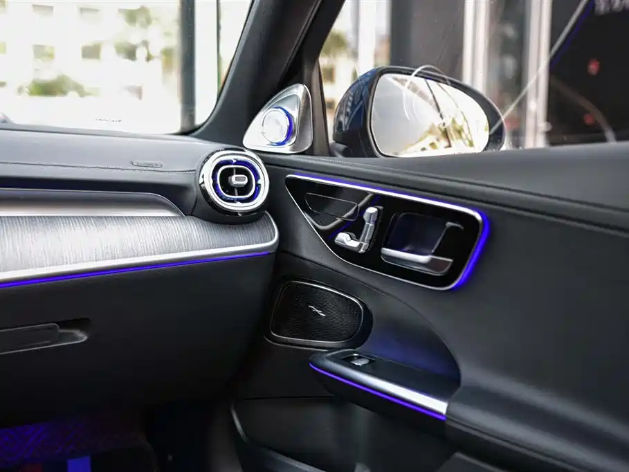 Mercedes-Benz C-Class 2021 — фото 19