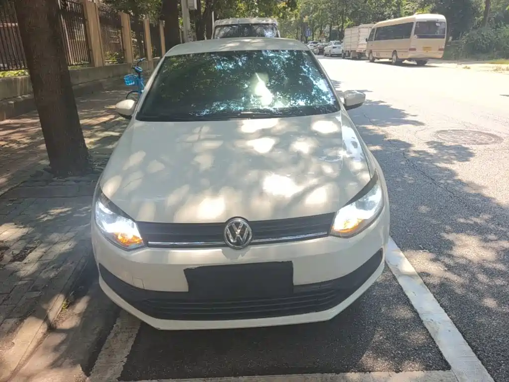Volkswagen Polo 2016