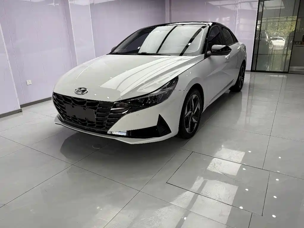 Hyundai Elantra 2021