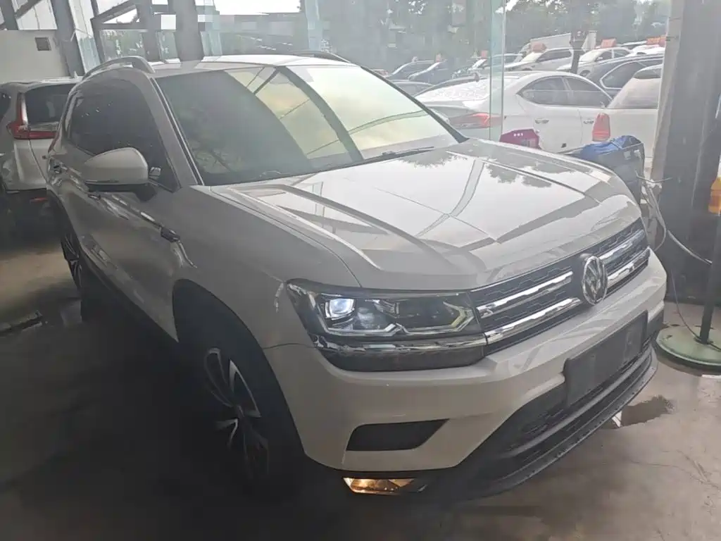 Volkswagen Tharu 2020