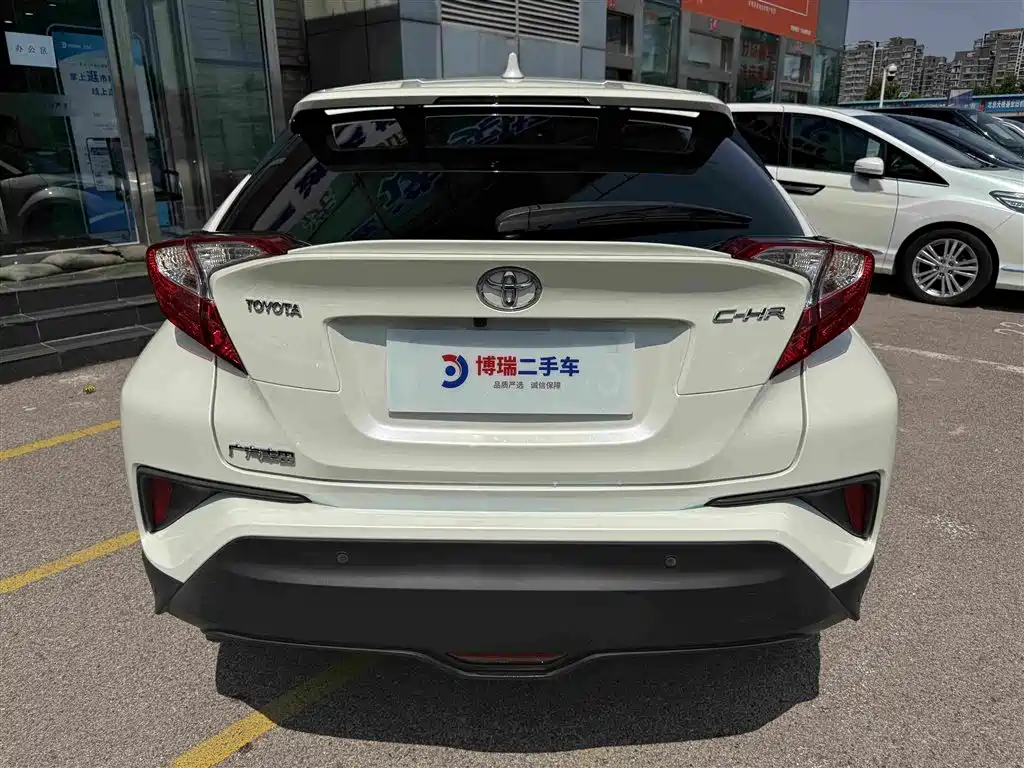 Toyota C-HR 2020 — фото 41