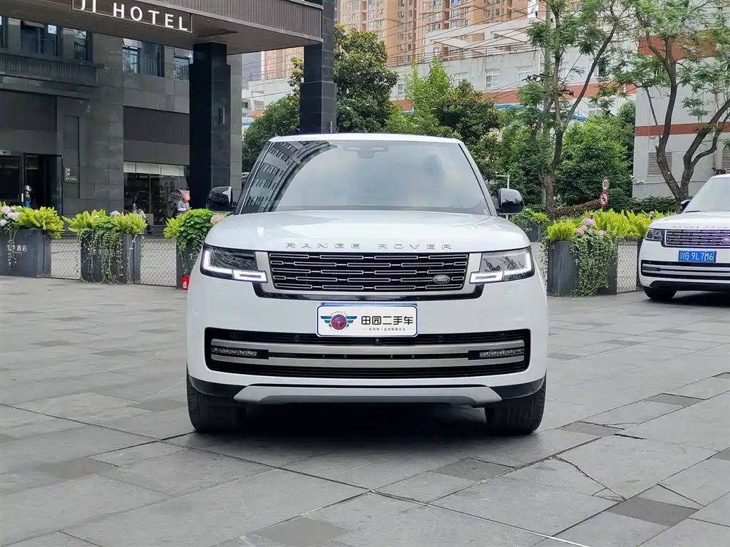 Land Rover Range Rover 2023 — фото 2
