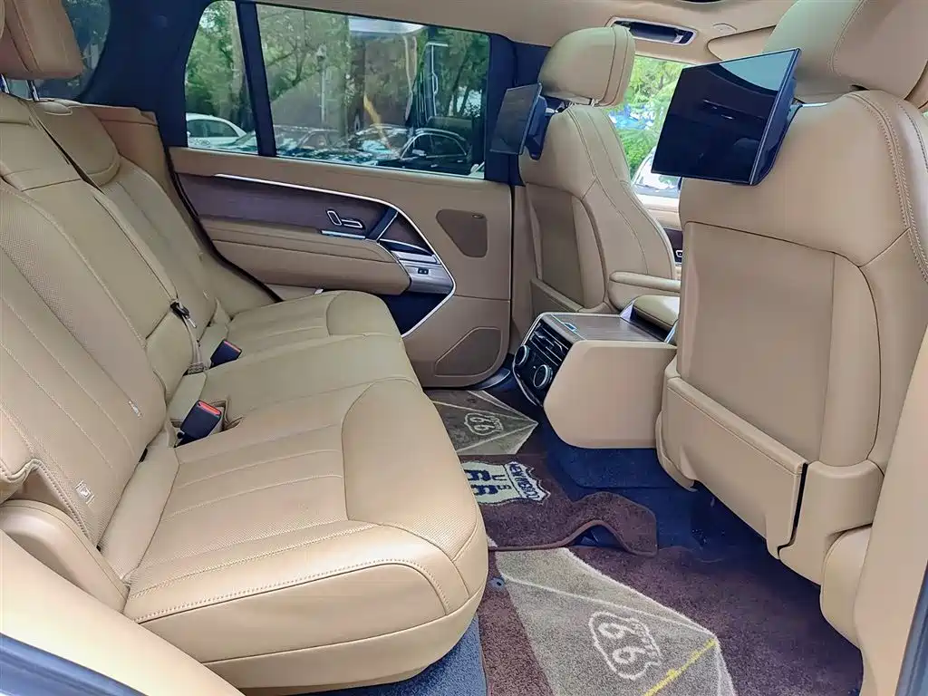 Land Rover Range Rover 2023 — фото 11