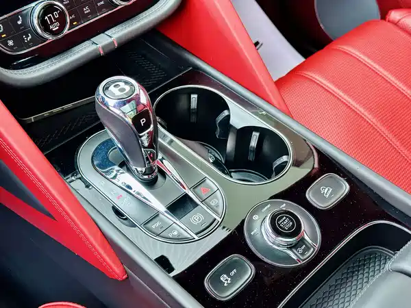 Bentley Bentayga 2021