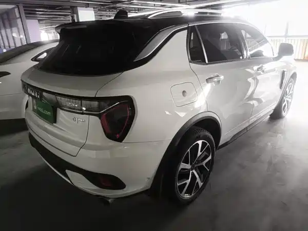 Lynk & Co 01 2018