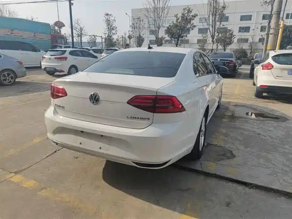 Volkswagen Lamando 2021