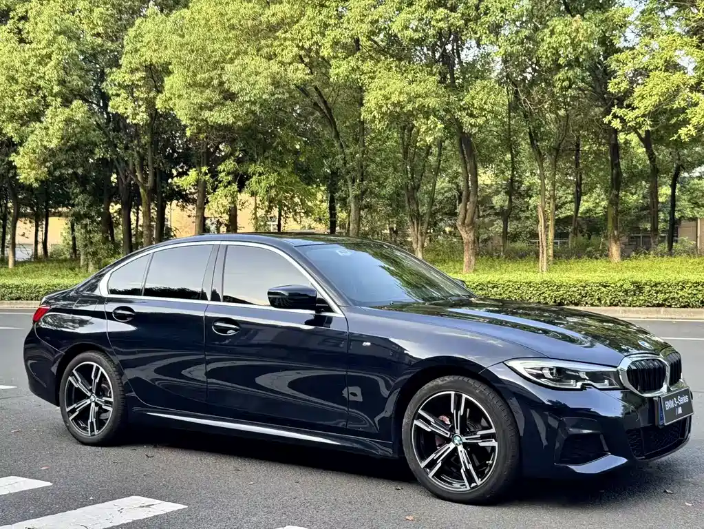 BMW 3 Series 2021