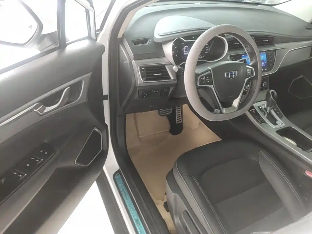 Geely Emgrand GS 2019 — фото 16