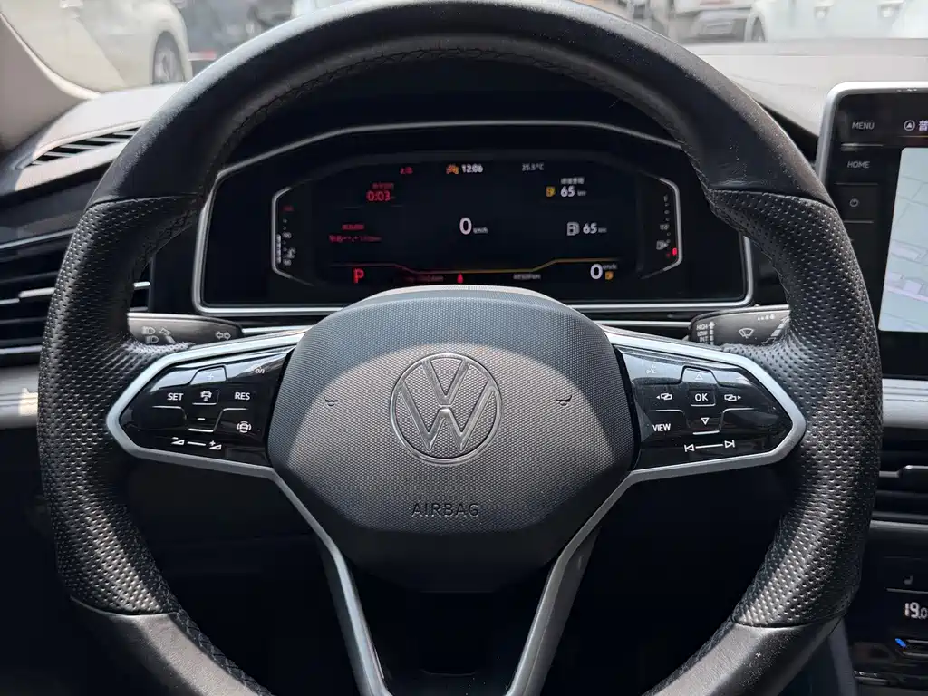 Volkswagen Tiguan L 2022 — фото 12