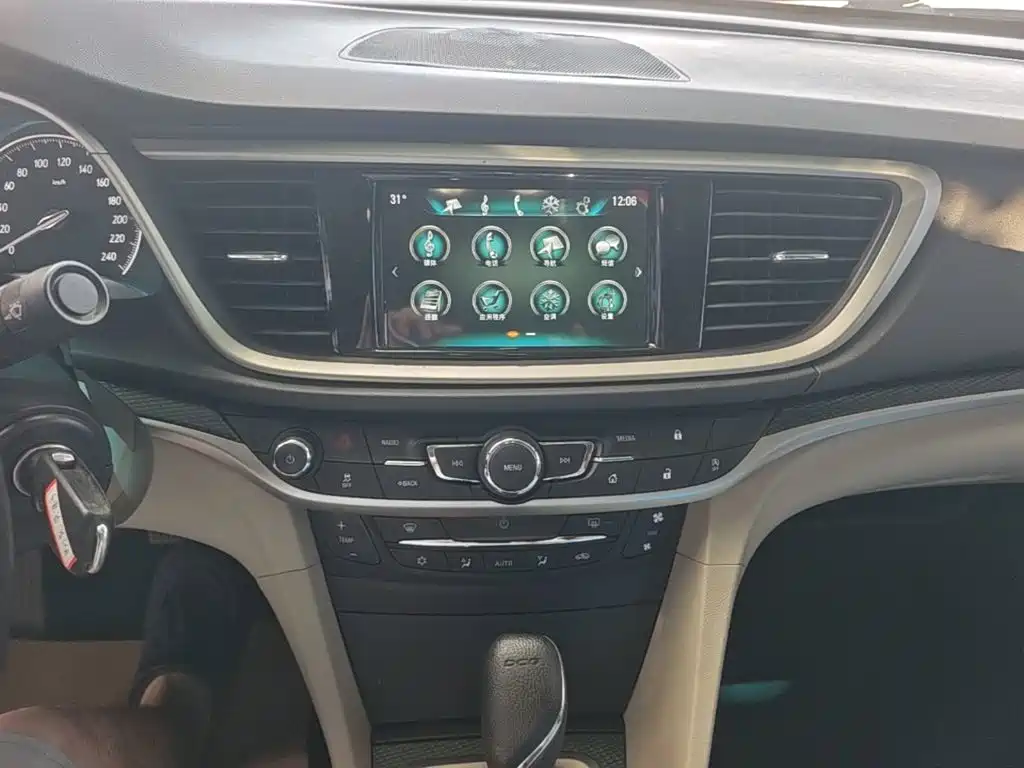 Buick Excelle 2019 — фото 13