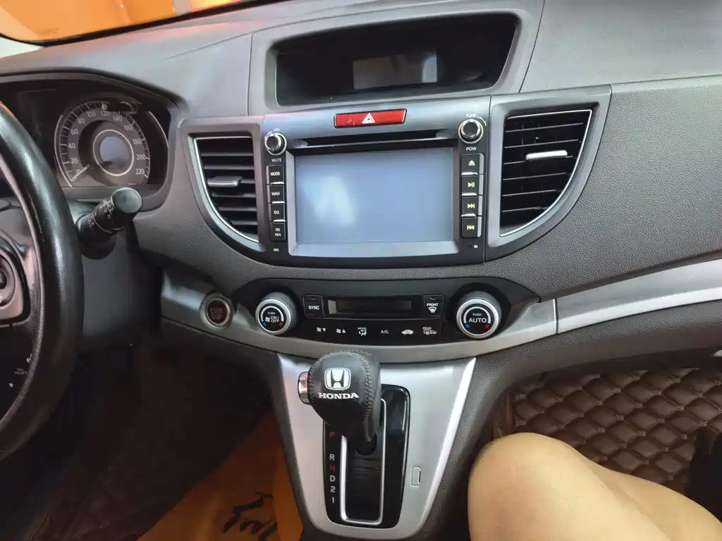 Honda CR-V 2015 — фото 16