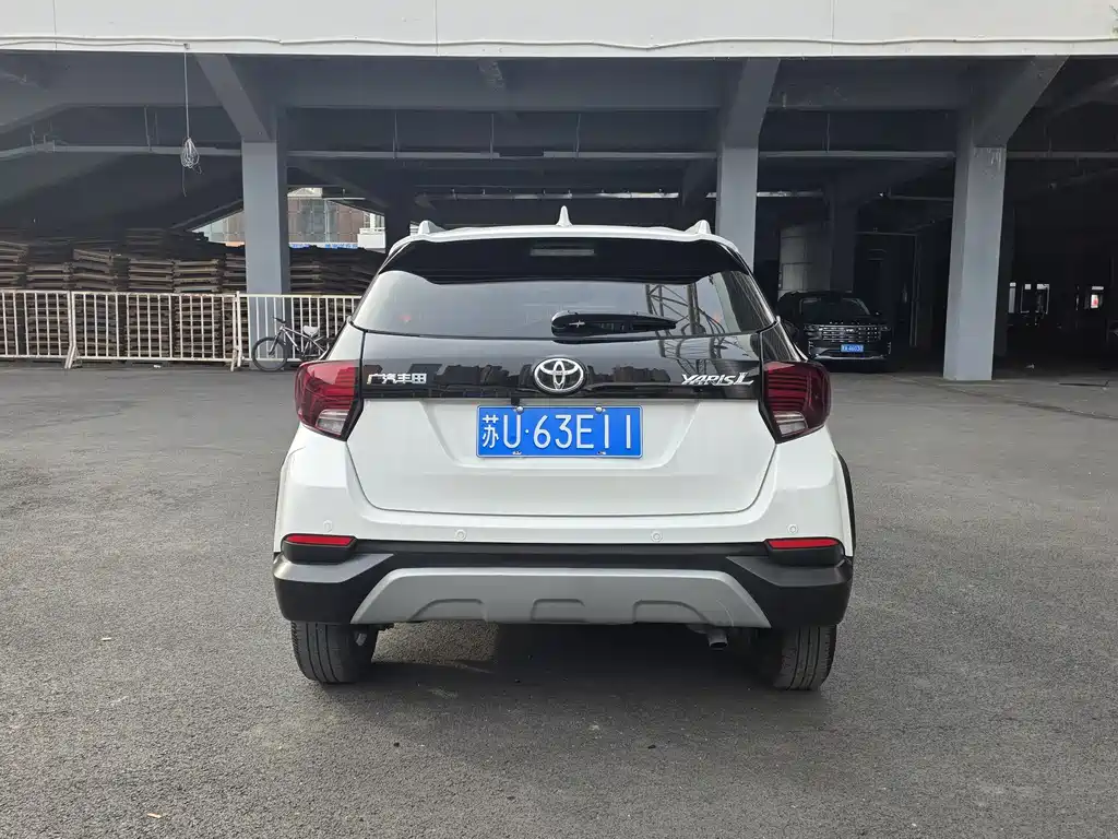 Toyota Yaris L 2023