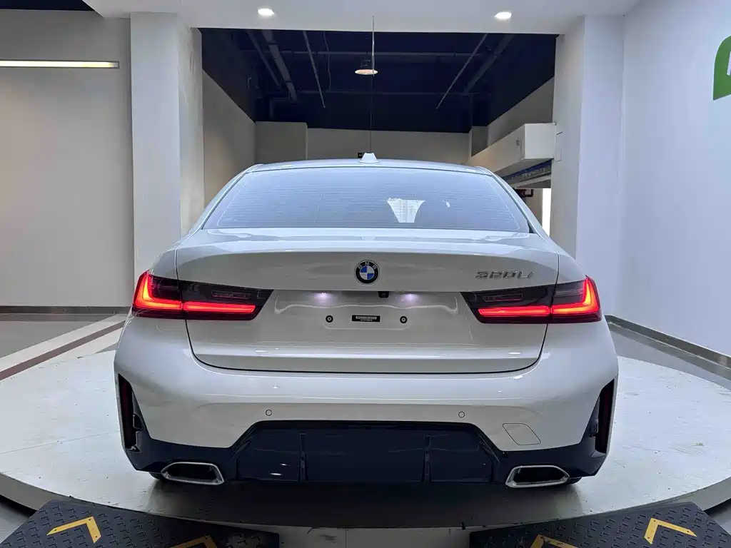 BMW 3 Series 2023