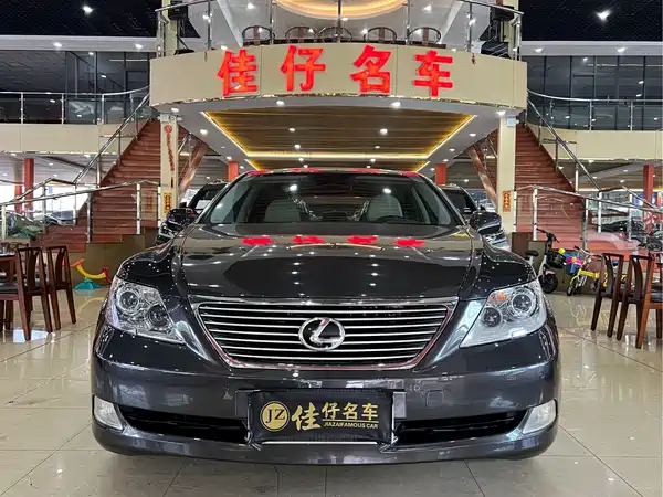 Lexus LS 2006