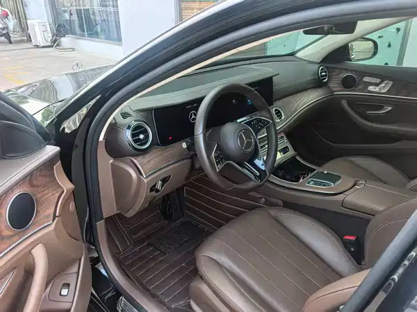 Mercedes-Benz E-Class 2023