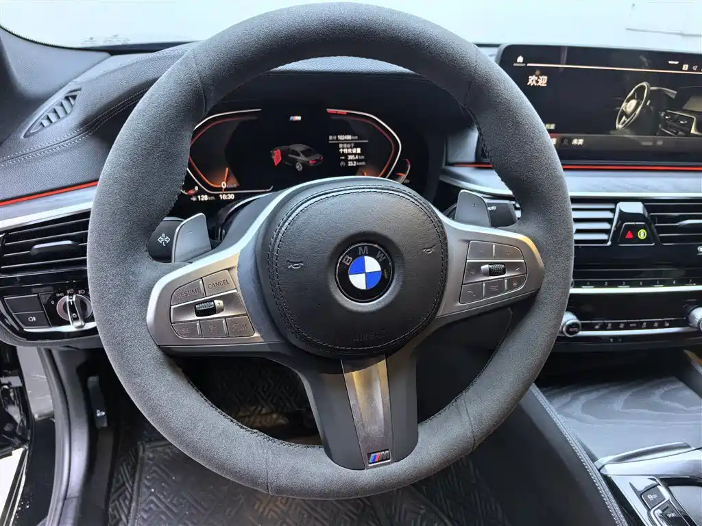 BMW 5 Series 2022 — фото 13