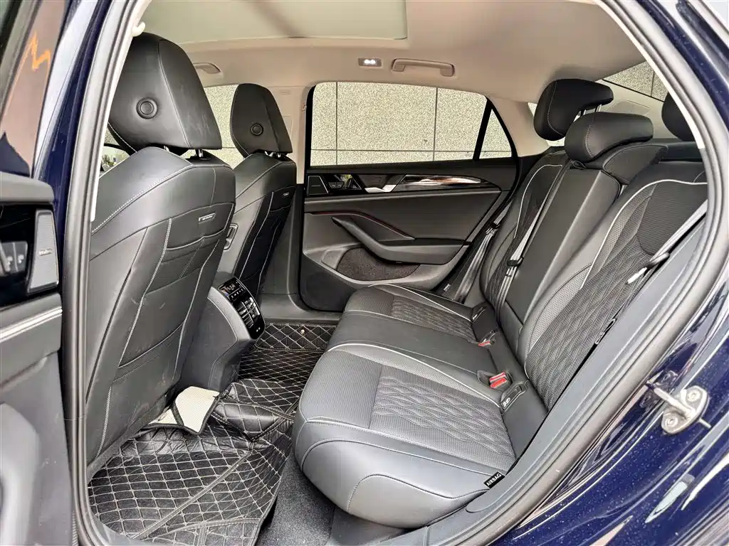 Volkswagen Magotan 2024