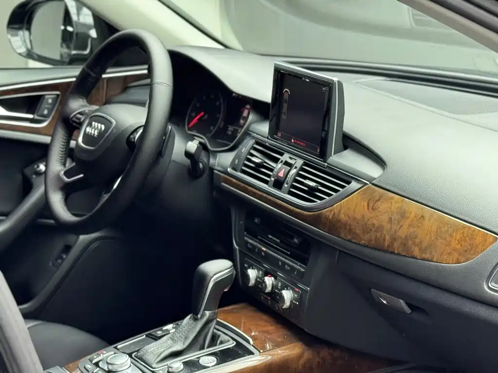 Audi A6L 2016 — фото 22