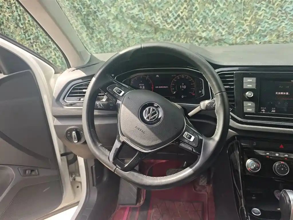 Volkswagen T-Roc 2020 — фото 3