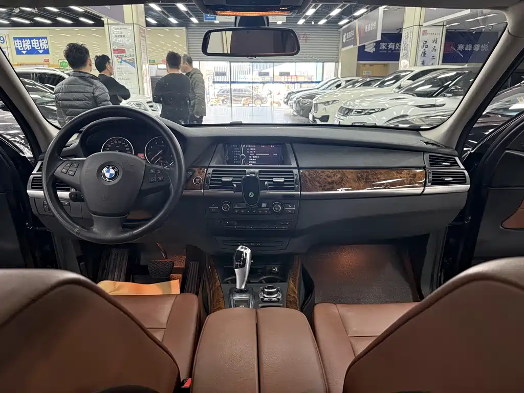 BMW X5 2013 — фото 9