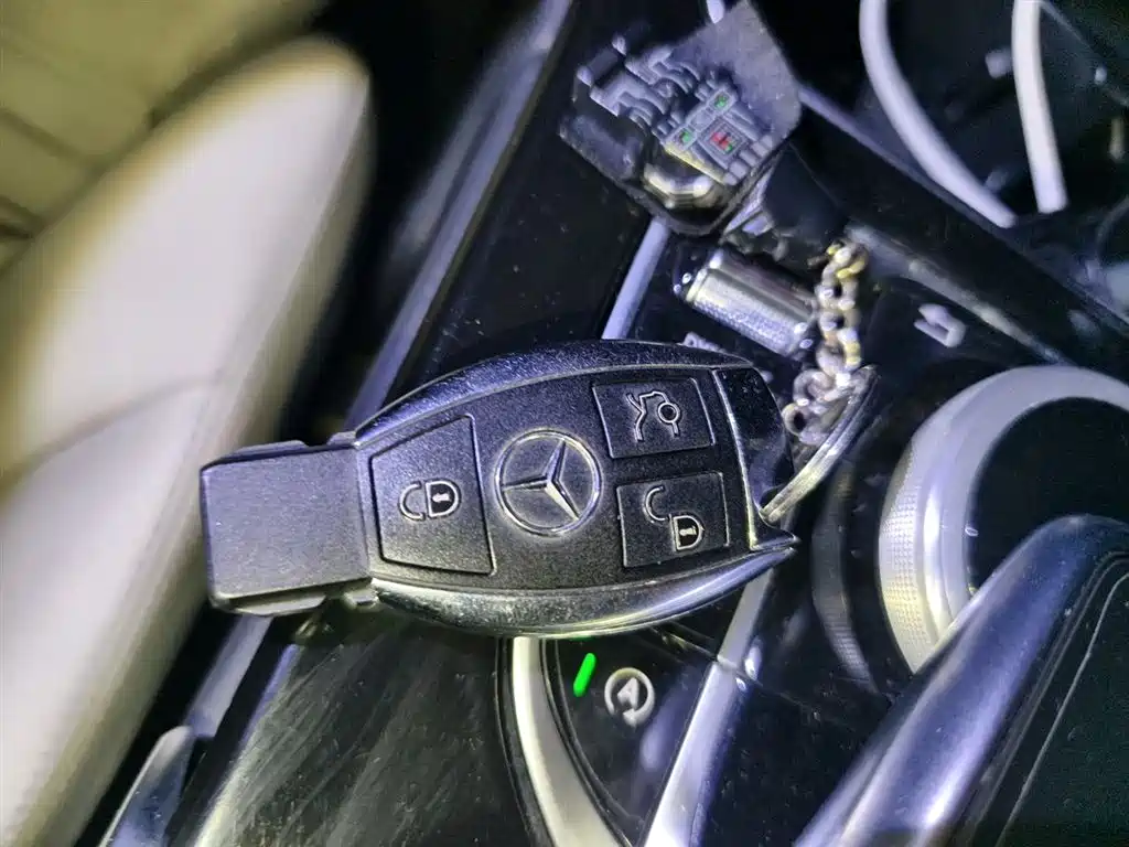 Mercedes-Benz C-Class 2017 — фото 9