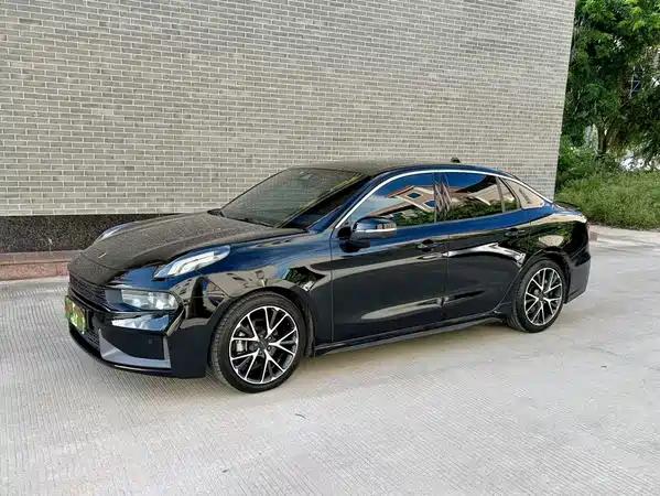 Lynk & Co 03 2021
