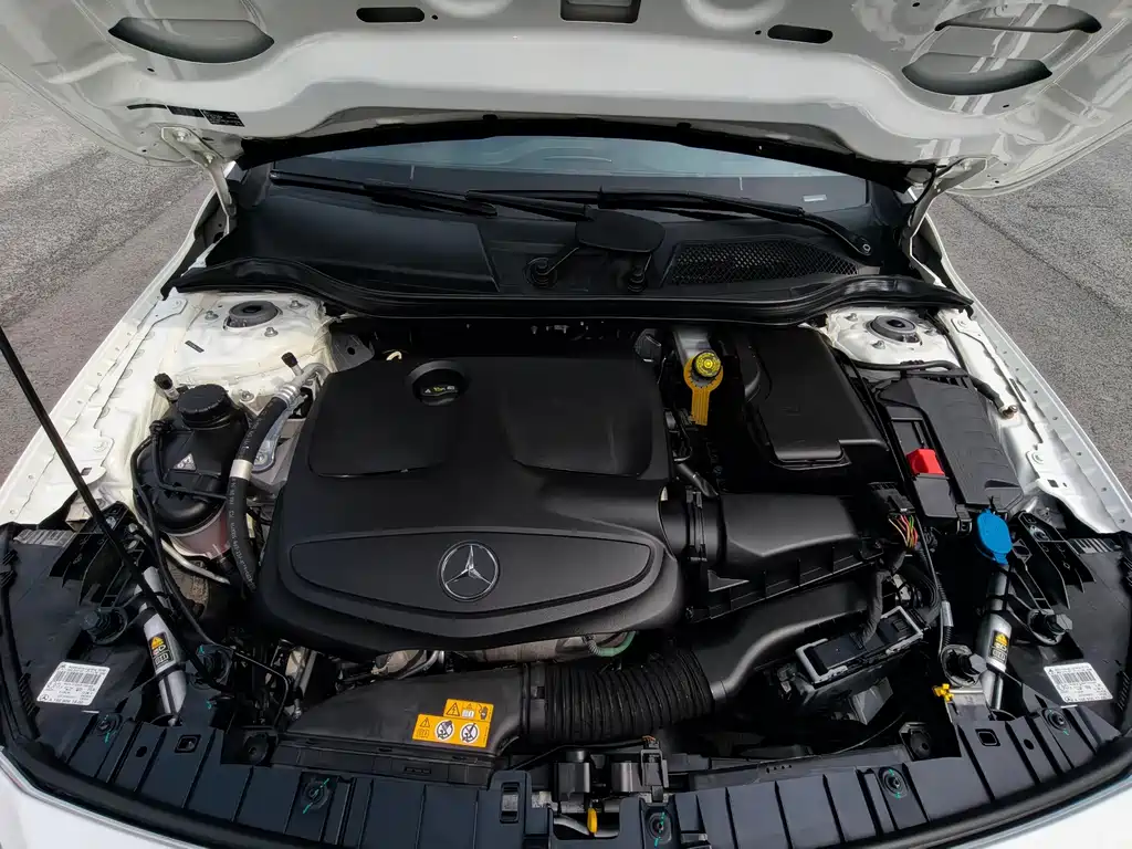 Mercedes-Benz GLA 2017 — фото 14