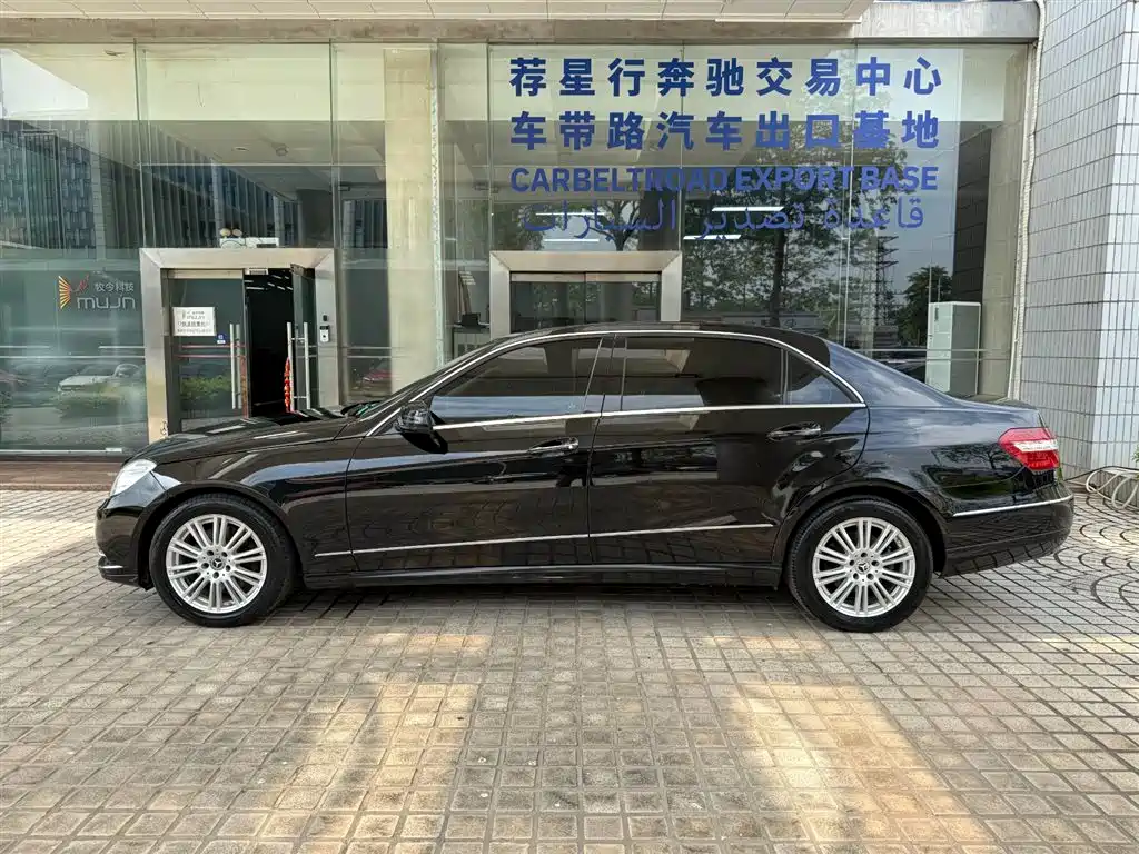 Mercedes-Benz E-Class 2012