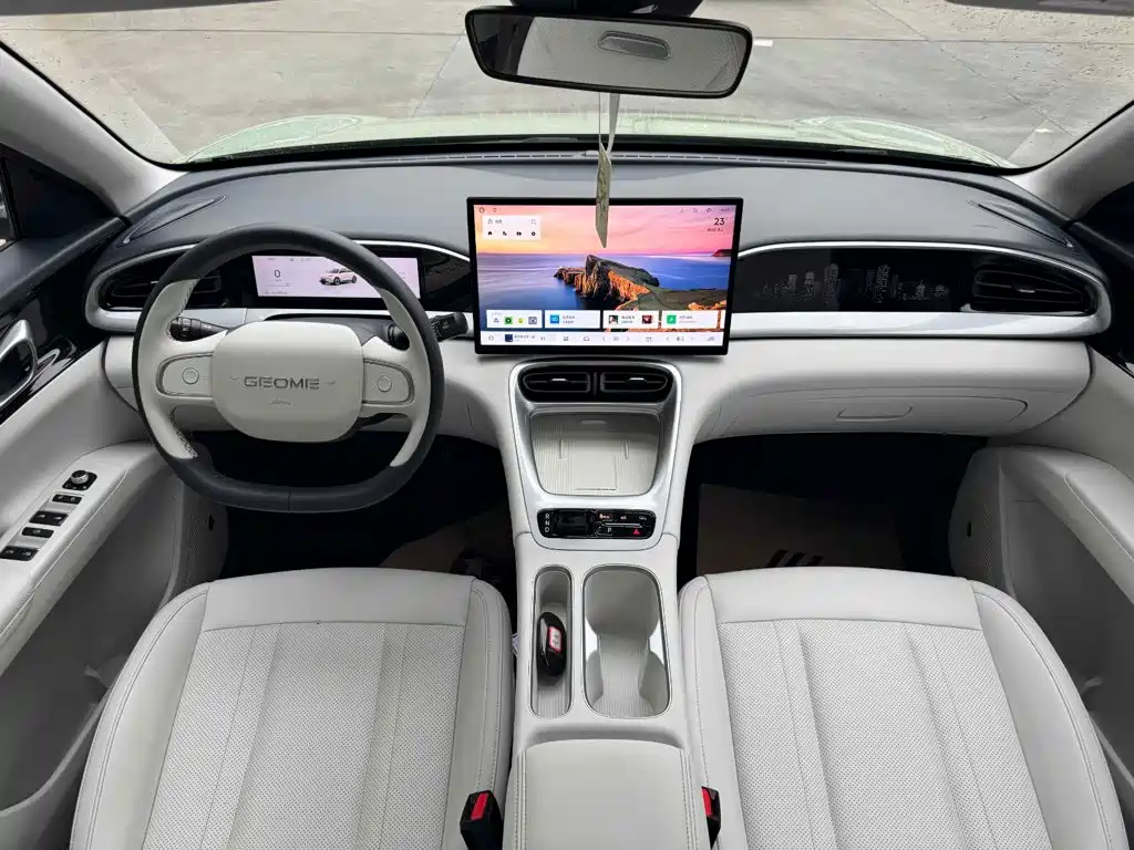 Geely Galaxy Starwish 2024 — фото 9